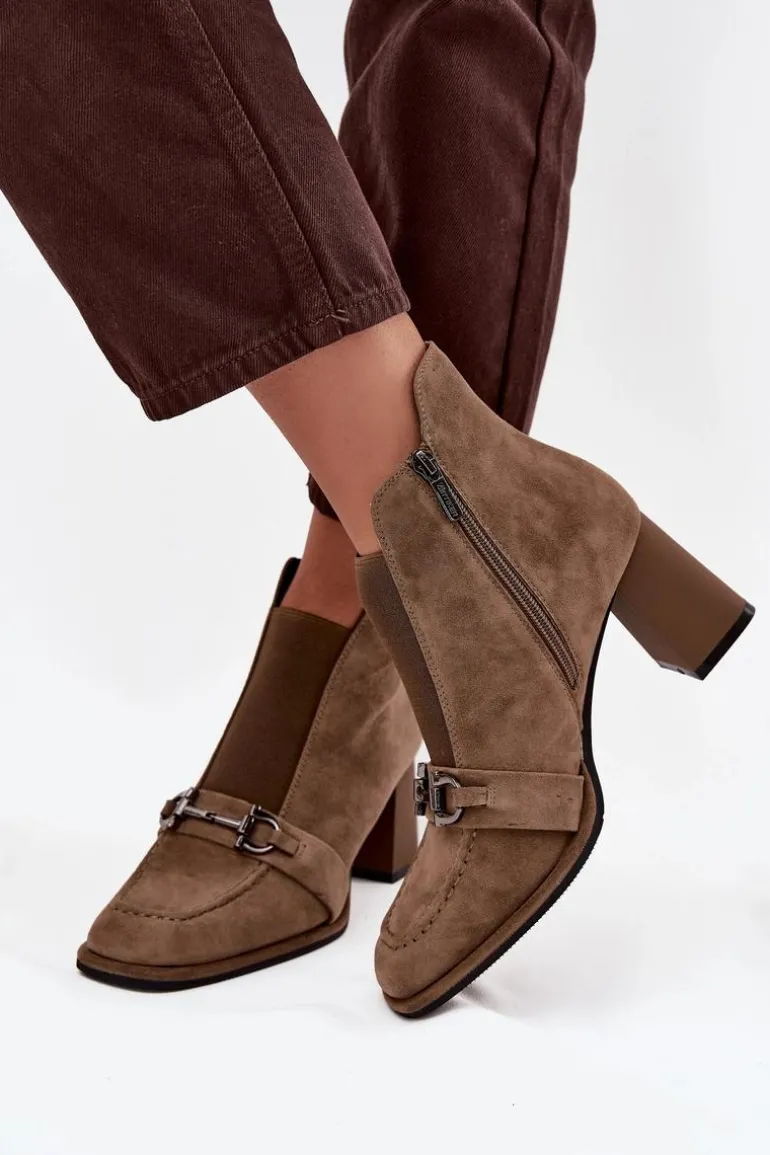 Botki Damskie Z Naturalnego Zamszu Na Słupku Artiker 57C0221 Beżowe