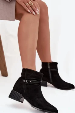 Botki Damskie Z Naturalnego Zamszu Na Klocku Ocieplane D&A CR52-651 Czarne