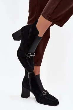 Botki Damskie Z Naturalnego Zamszu Na Słupku Artiker 57C0124 Czarne