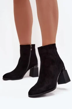 Botki Damskie Z Naturalnego Zamszu Na Słupku Ocieplane D&A CR52-718 Czarne