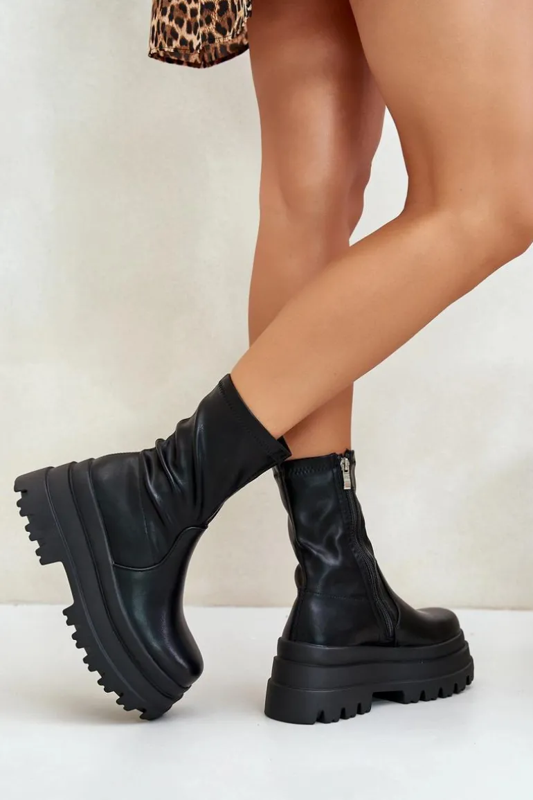 Botki Na Masywnej Platformie Czarne Florinara