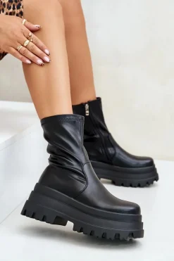 Botki Na Masywnej Platformie Czarne Florinara