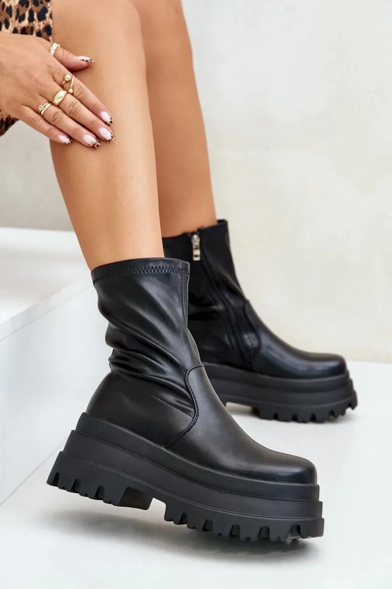 Botki Na Masywnej Platformie Czarne Florinara