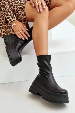 Botki Na Masywnej Platformie Czarne Florinara