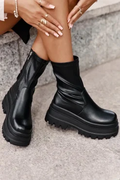 Botki Na Masywnej Platformie Czarne Florinara