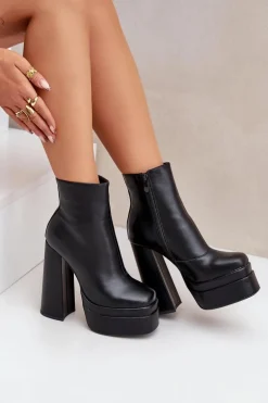 Botki Na Masywnej Platformie I Słupku Ocieplane Czarne Selahra