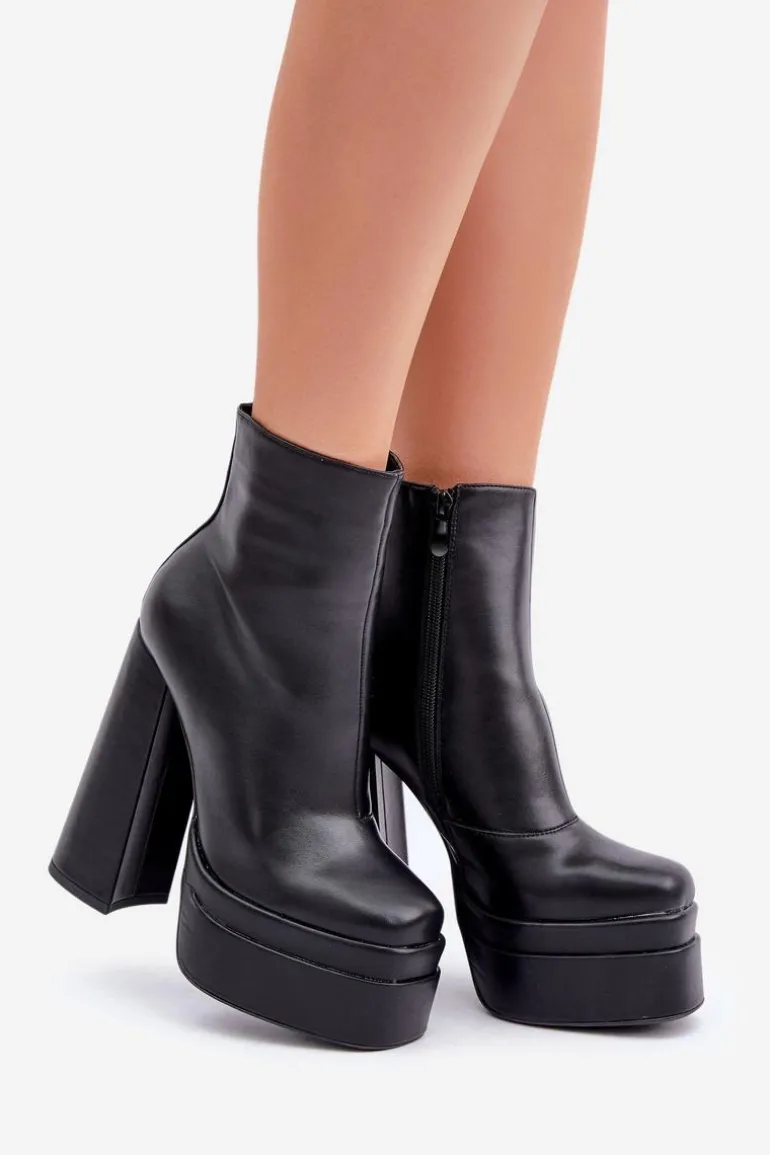 Botki Na Masywnej Platformie I Słupku Ocieplane Czarne Selahra