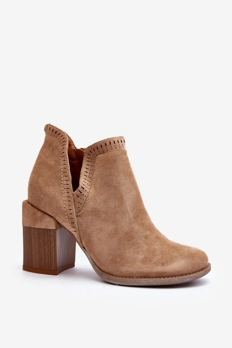 Botki Na Masywnym Słupku Z Wycięciem Beżowe Jolnima