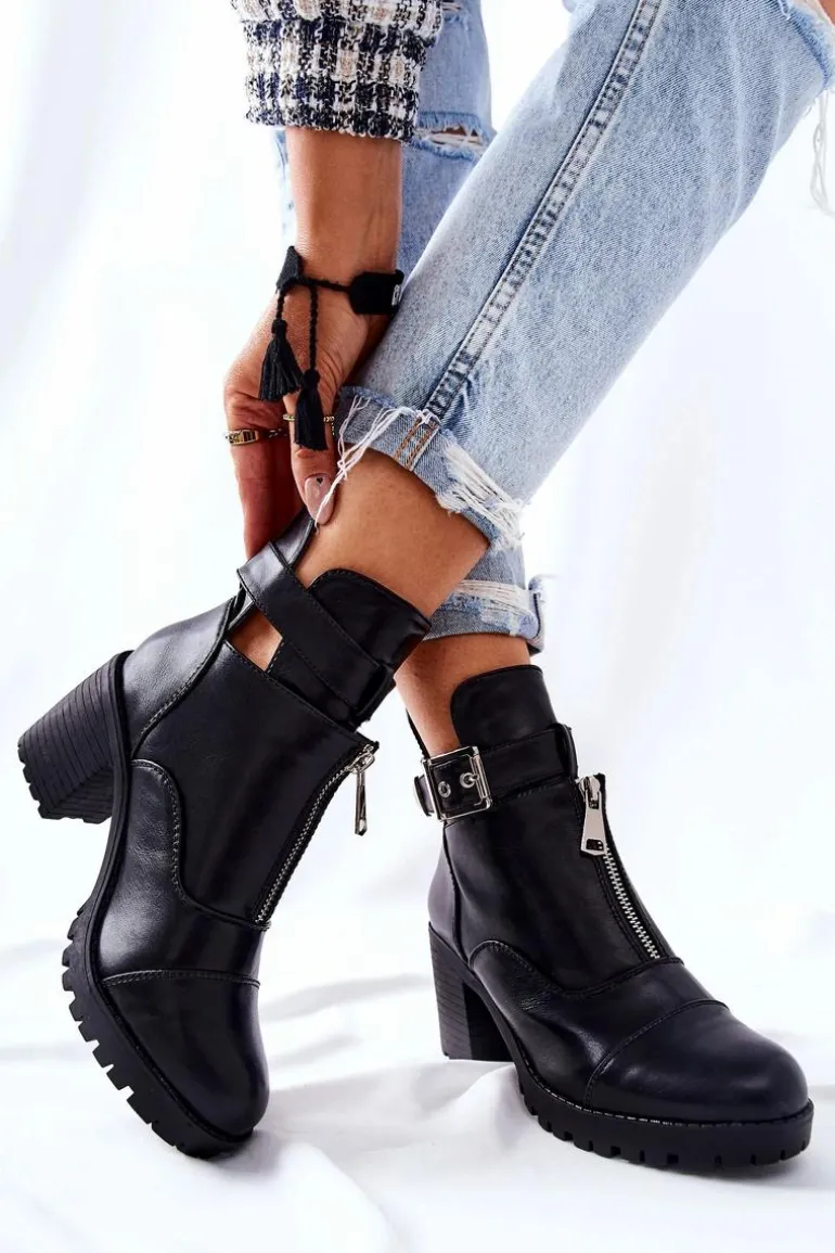 Botki Na Obcasie Z Klamrą Czarne Clive