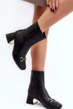 Botki Na Obcasie Z Ozdobą Czarne Adinah