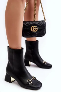 Botki Na Obcasie Z Ozdobą Czarne Adinah