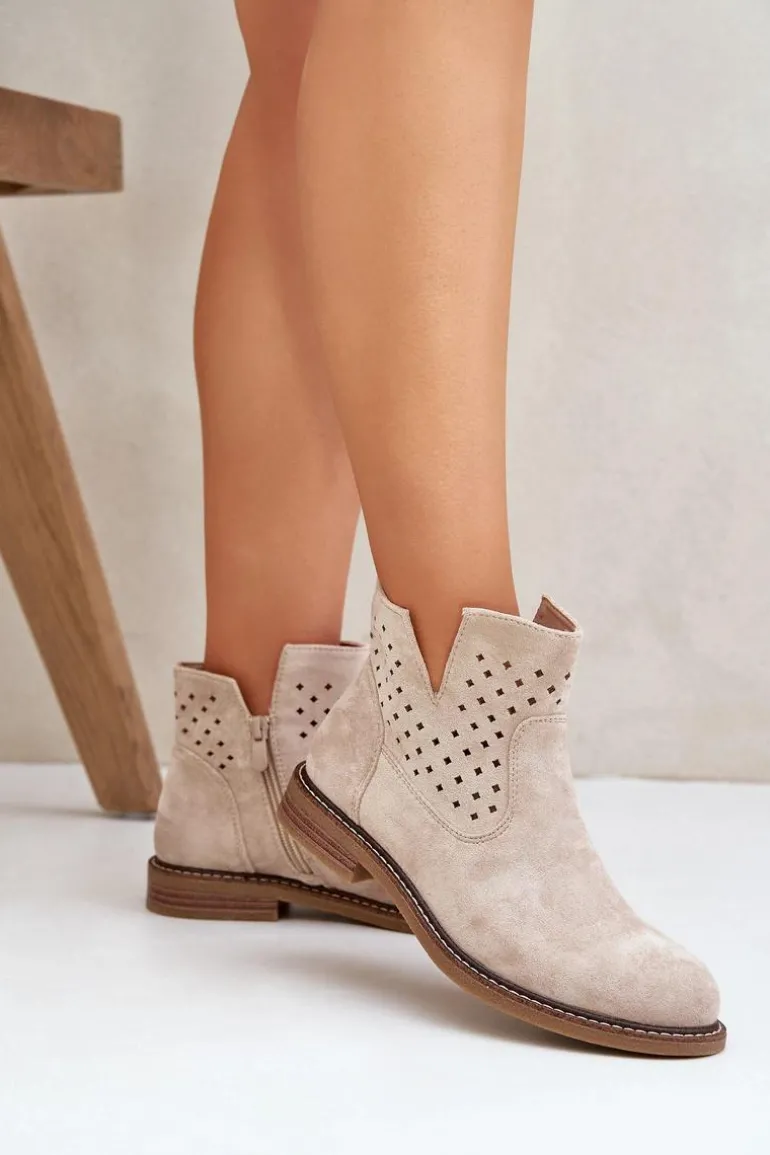 Botki Na Płaskim Obcasie Z Ażurową Cholewką Jasnobeżowe Elivaya