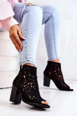 Botki Na Słupku Ażurowe Czarne Brittany
