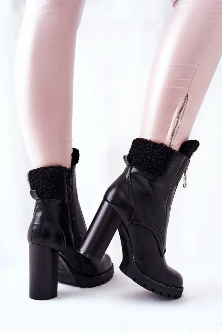 Botki Na Słupku Czarne Arleston