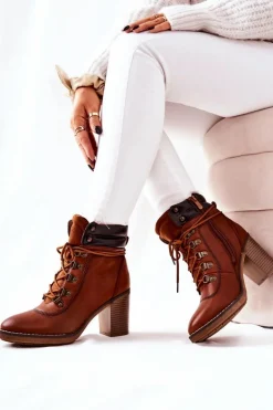 Botki Na Słupku Ocieplane Camel Charmmis