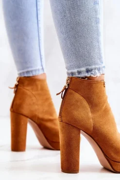 Botki Na Słupku Odkryte Palce Camel Adore