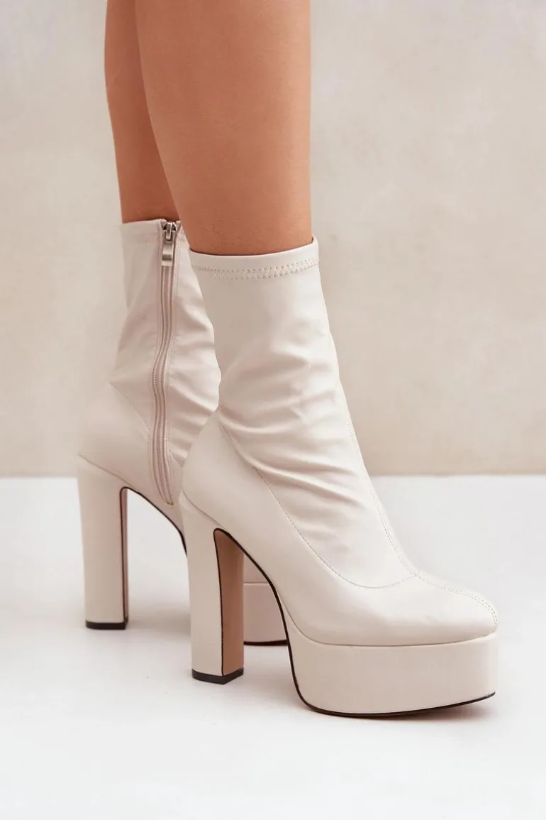 Botki Na Wysokim Obcasie Słupku I Platformie Jasnobeżowe Tennira
