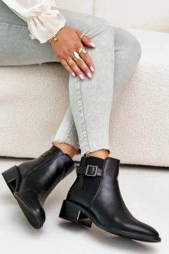 Botki Sztyblety Damskie Na Niskim Obcasie Ze Złotą Klamrą Czarne Vomera