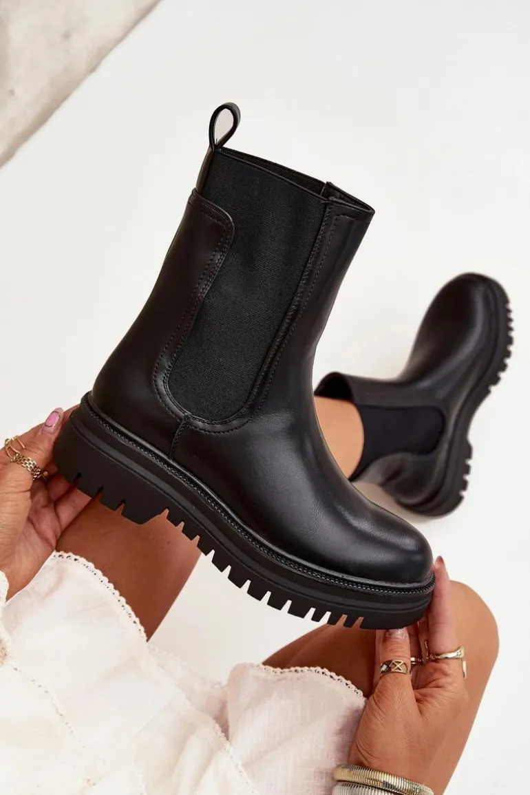 Botki Sztyblety Damskie Na Platformie I Płaskim Obcasie Wsuwane Czarne Ravessa