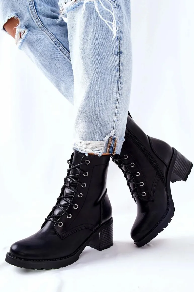 Botki Wiązane Na Słupku Ocieplane Czarne Nerynis