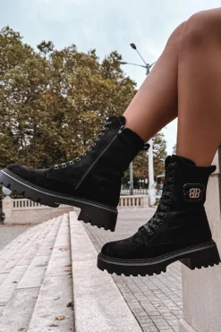 Botki Wokrery Damskie Z Ozdobnym Elementem Ocieplane Czarne Kalindra