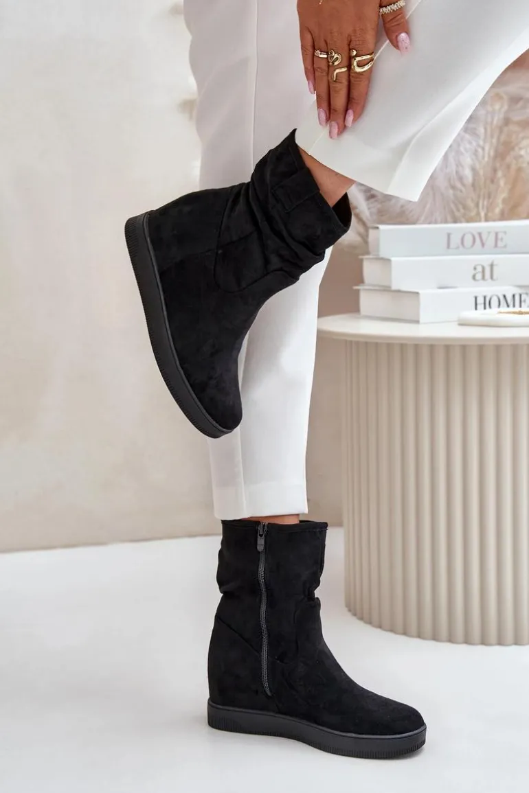 Botki Z Marszczoną Cholewka Na Ukrytym Koturnie Czarne Zinradea