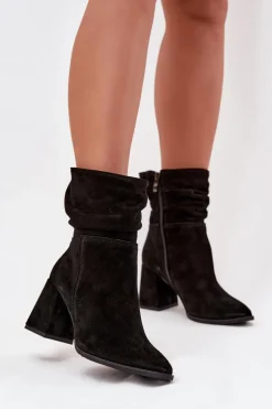 Botki Z Naturalnego Zamszu Ocieplane Na Słupku Z Marszczeniem Zazoo 4216 Czarne