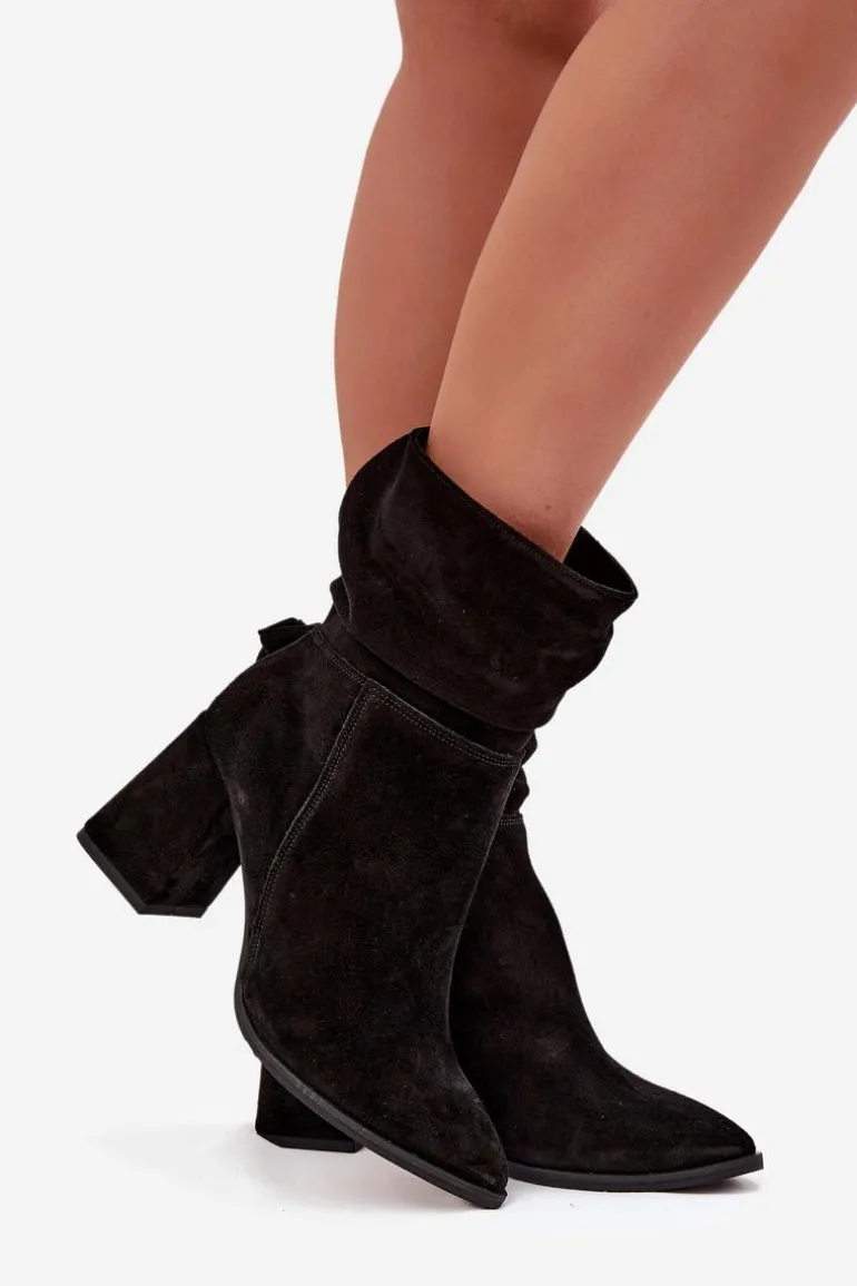 Botki Z Naturalnego Zamszu Ocieplane Na Słupku Z Marszczeniem Zazoo 4216 Czarne