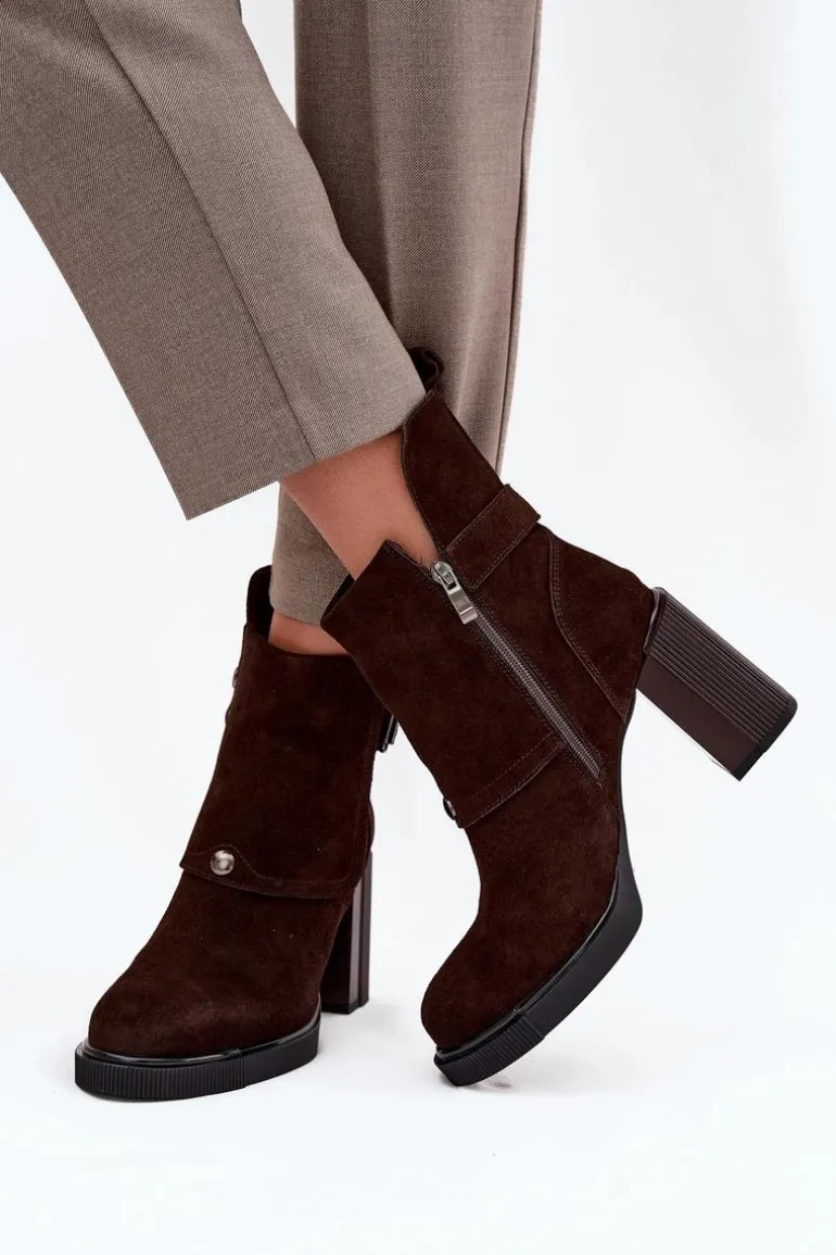 Botki Z Naturalnego Zamszu Na Słupku Z Klamrą Vinceza 91152 Czekoladowe