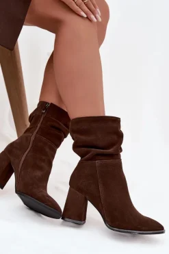 Botki Z Naturalnego Zamszu Ocieplane Na Słupku Z Marszczeniem Zazoo 4216 Czekoladowe