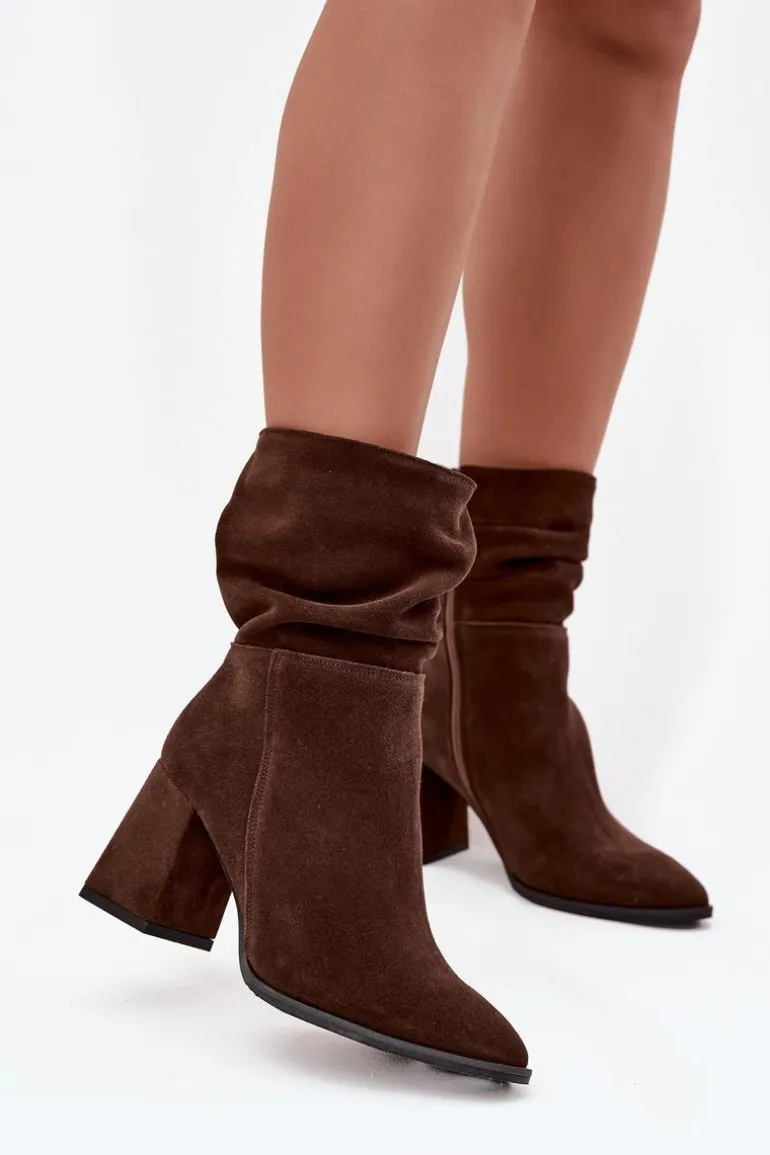 Botki Z Naturalnego Zamszu Ocieplane Na Słupku Z Marszczeniem Zazoo 4216 Czekoladowe