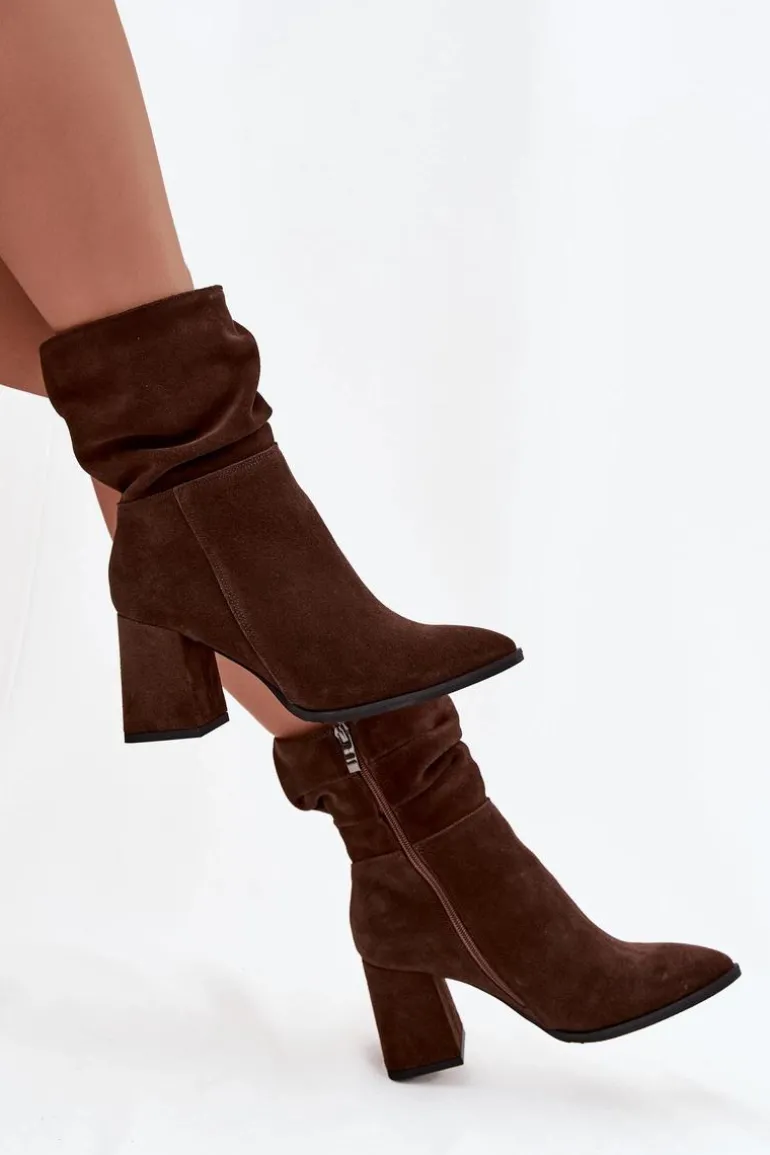 Botki Z Naturalnego Zamszu Ocieplane Na Słupku Z Marszczeniem Zazoo 4216 Czekoladowe