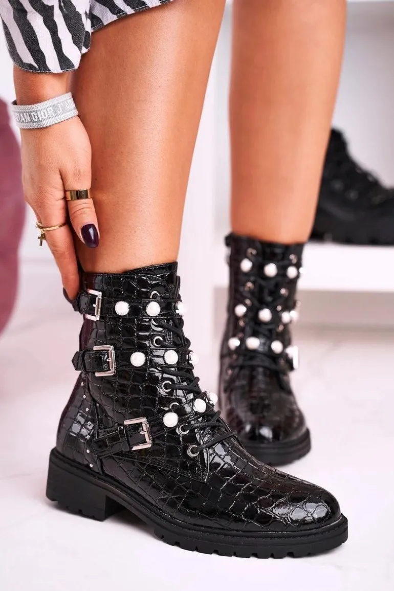 Botki Z Perełkami Lakierowane Czarne Motyw Zwierzęcy Whitney