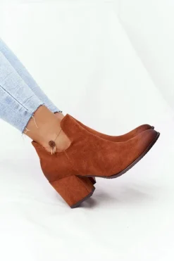 Botki Z Wycięciami Na Słupku Vinceza 21-10558 Camel