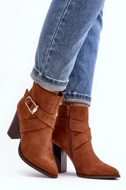 Botki Zamszowe Na Słupku Z Klamrą Camel Eftane