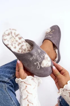 Błyszczące Kapcie Damskie Szare Geraja