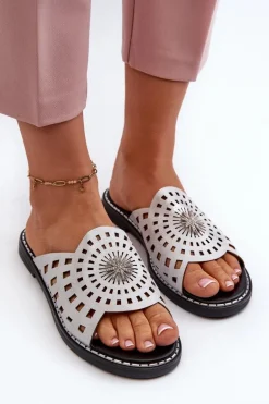 Błyszczące Klapki Damskie Na Płaskim Obcasie Z Ozdobą Srebrne Ebirena