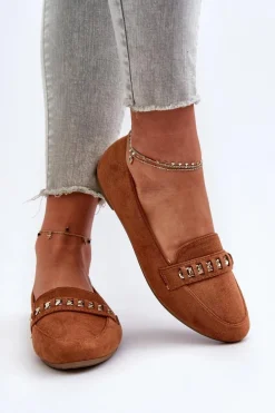 Błyszczące Mokasyny Damskie Z Łańcuchem Camel Aredilla