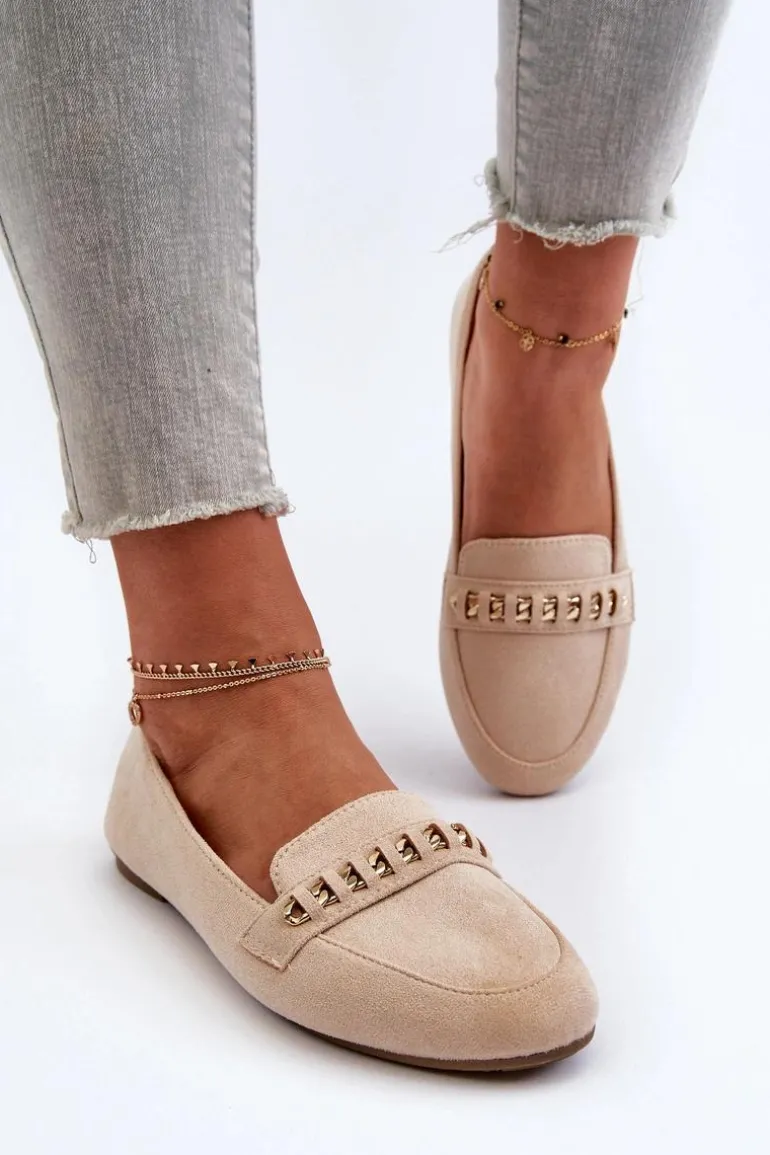 Błyszczące Mokasyny Damskie Z Łańcuchem Beżowe Aredilla