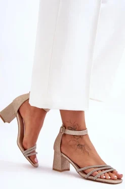 Błyszczące Sandałki Na Obcasie Złote Enenor