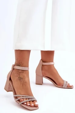 Błyszczące Sandałki Na Obcasie Beżowe Enenor
