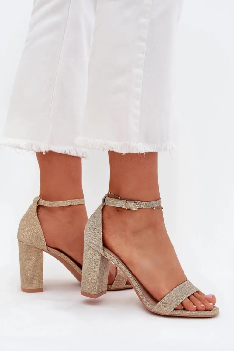 Błyszczące Sandały Damskie Na Słupku Złote Kavina