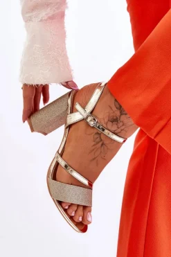 Błyszczące Sandały Na Obcasie Złote Alicia