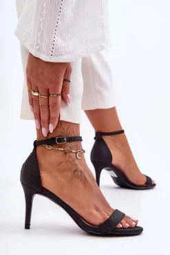 Błyszczące Sandały Na Szpilce Czarne Gedna