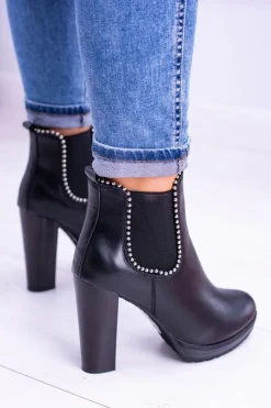 Czarne Wsuwane Botki Na Słupku Bernatt