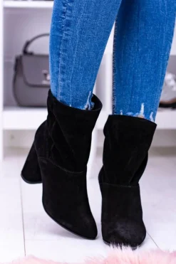 Czarne Wysokie Zamszowe Botki na Słupku Laura Messi 1857