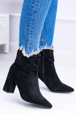 Czarne Zamszowe Botki Na Słupku Bresci