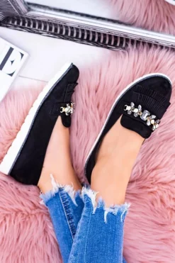 Czarne Zamszowe Mokasyny z Kryształami Vivaro