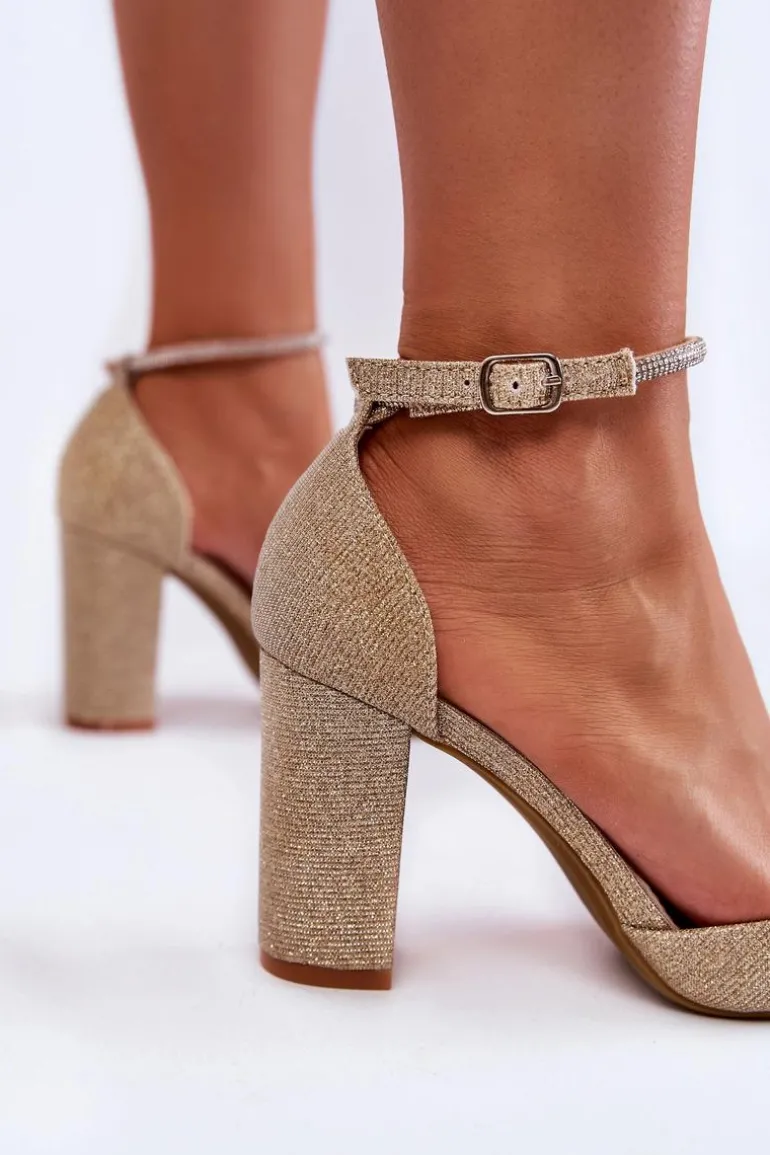 Czółenka Błyszczące Na Obcasie Z Dżetami Złote Castor