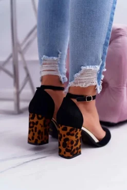 Czółenka Damskie Na Słupku Panterki Czarne Ferri